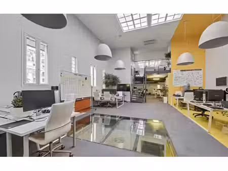 location bureaux 742m²