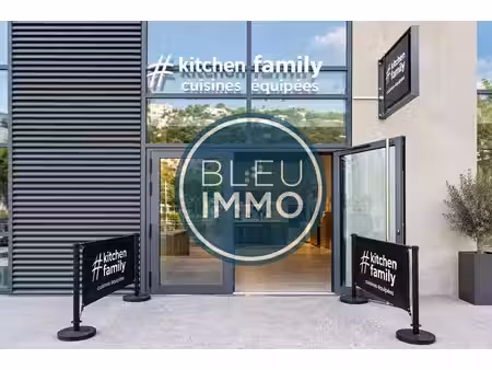 location commerce nice 06200 140m²