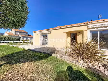 maison plain-pied pmr cholet 5 pièce(s) 106 m2