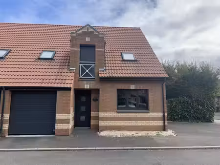 maison 5 pièces de 102 m2