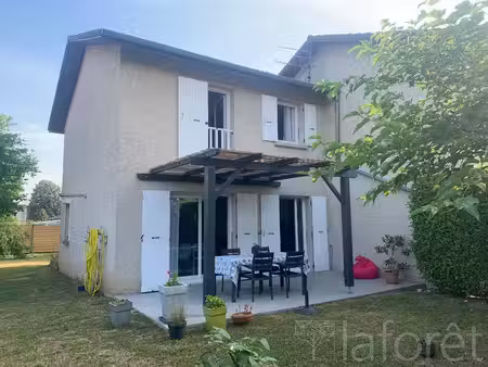 maison saint etienne de saint geoirs 4 pièces