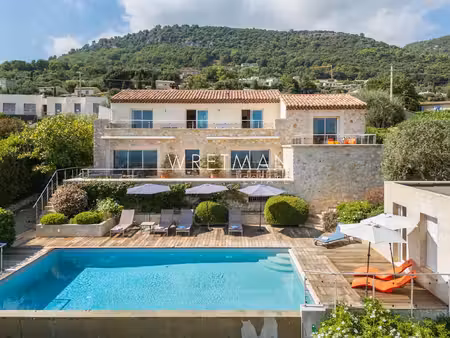 villa contemporaine avec vues panoramiques à tourrettes-sur-loup