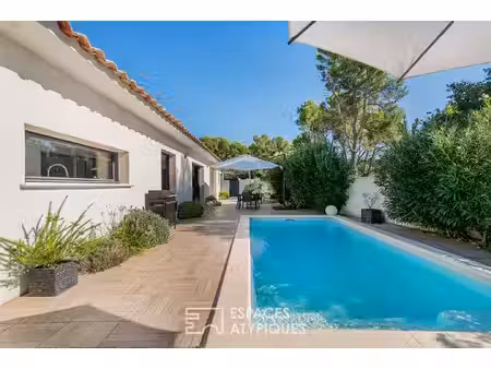 villa contemporaine : volumes épurés et plain-pied