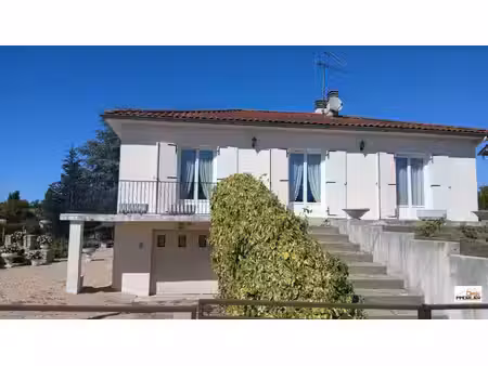 maison sur sous‑sol avec jardin arboré – verteillac