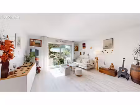 appartement 2 pièces 50 m²