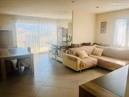 appartement de plus de 81 m² avec terrasse de 26 m² et garage