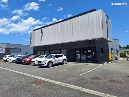 local d’activité / bureaux 350 m² – zone europa pau – parking privatif