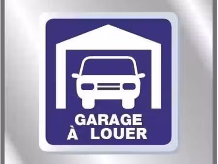 grand box fermé et sécurisé en sous sol