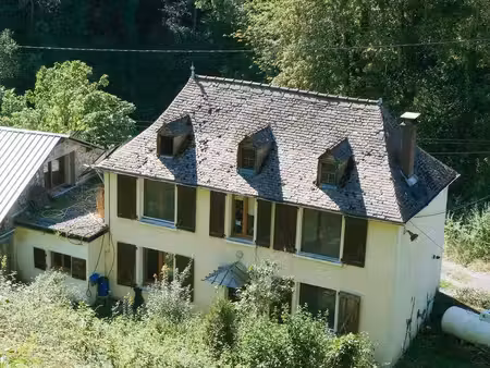 maison en pierre  terrain de 5650 m² dans le sud-ouest  au pied des pyrénées