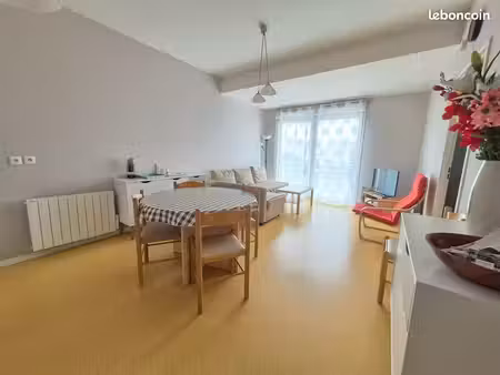 appartement 3 pièces 42 m²