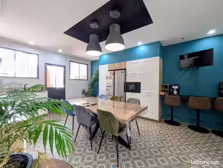 maison 5 pièces 180 m²