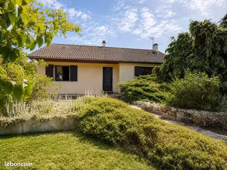 maison 9 pièces 129 m²