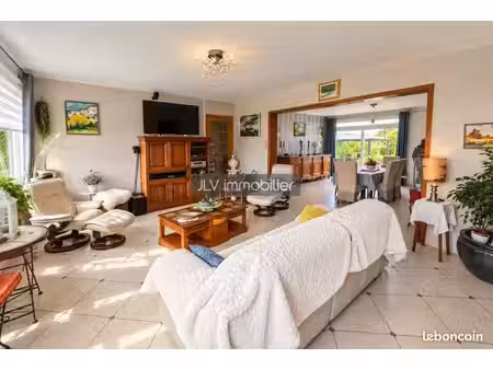 maison 6 pièces 187 m²