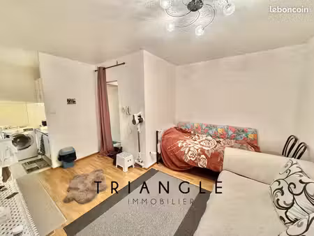 studio 1 pièce 22 m²