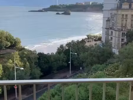 biarritz – place sainte-eugénie – vue océan exceptionnelle – dernier étage – balcon