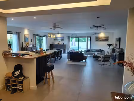 maison de plein pied 210 m2