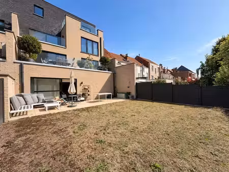 superbe appartement 1 chambre avec jardin