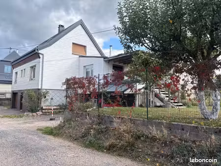 maison familiale avec piscine chauffée