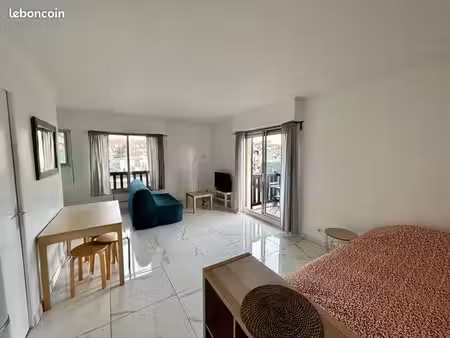 studio à deauville proche plage rue victorhugo (29m2 /rénové /balcon)
