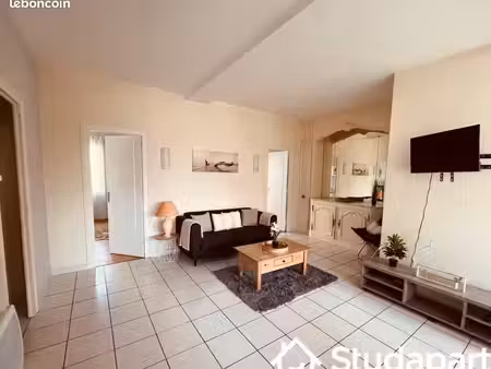 appartement 2 pièces 70 m²