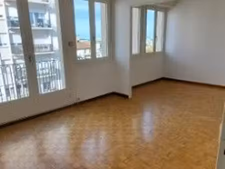 t1 bis centre ville pau palais des pyrénées