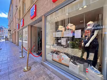 local commercial à vendre