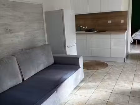 t2 meublé - 33 m2