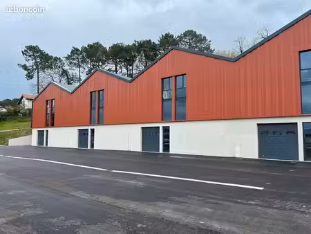 local d'activite 760 m² biarritz