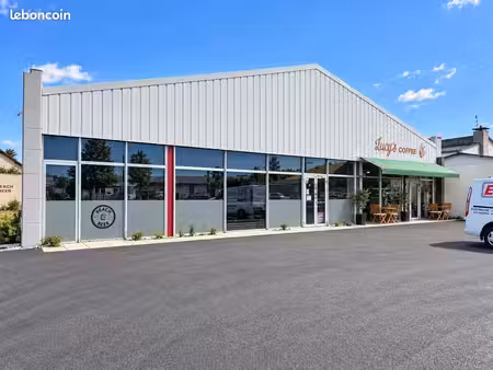 local commercial 300m2 quartier libre