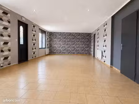 local commercial 90 m² vermelles