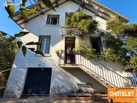 maison 5 pièces 106 m²