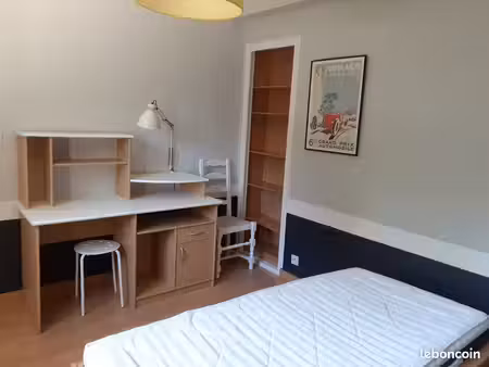 bruz / chambre meublee avec douche privative
