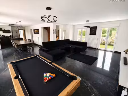 ? à vendre – grande maison familiale avec terrain de 22 5 ares