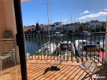 loue magnifique studio avec terrasse et parking sur la marina de port grimaud