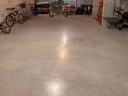 box - espace de stockage - garde meuble