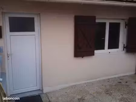 dans quartier pavillonnaire du vert galant