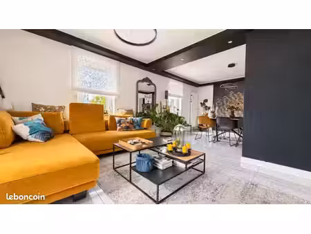 maison 7 pièces 146 m²