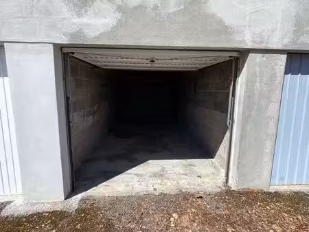 garage à louer