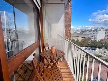 studio meublé 16m2 avec balcon
