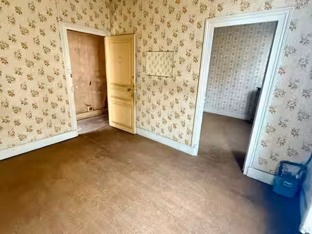 plateau - appartement à rénover 115m2 - chalon sur saône