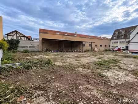 cour de stockage 560 m² dont 180 m² couverts – schiltigheim