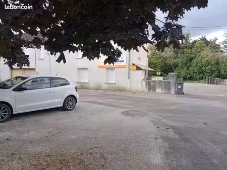 chagny à louer t1 30 m2 bien situé