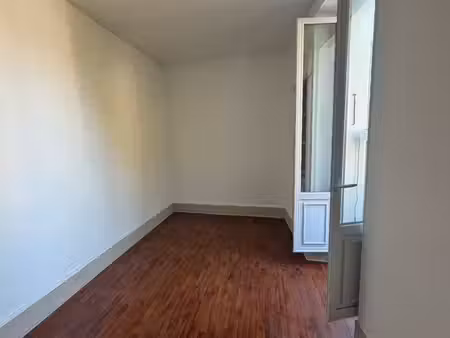 studio 22 38 m² rénové avec 2 balcons – valgelon-la rochette