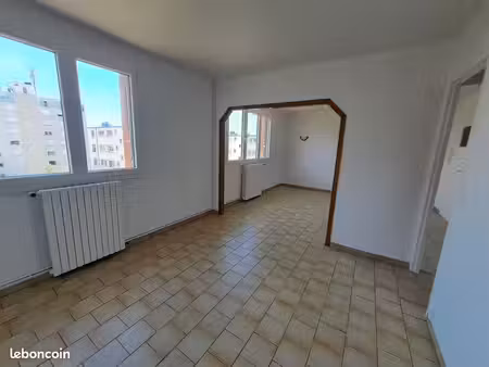 appartement 62m2 garage cave melun