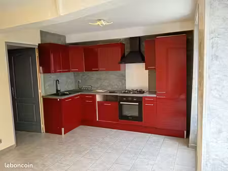 appartement centre ville moret sur loing 30 m²