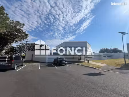 local commercial 26.4m² à louer 490 - niort 79000