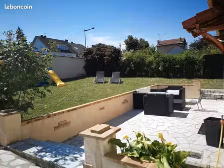 maison 4 chambres 100m2