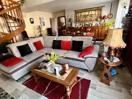 maison de ville avec jardin et cour