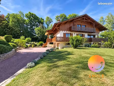 chalet 6 pièces 196 m²