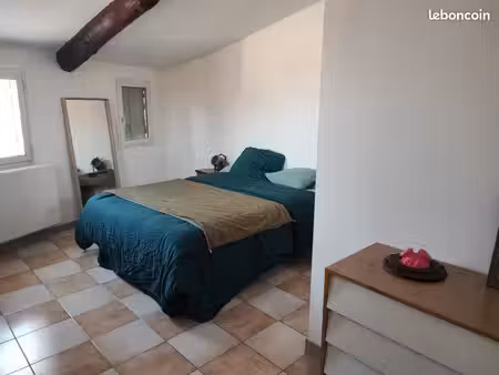 carpentras  appartement p2 standing 64 m2